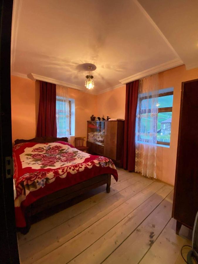 Chvibiani Guesthouse & Bar Ушгули Экстерьер фото