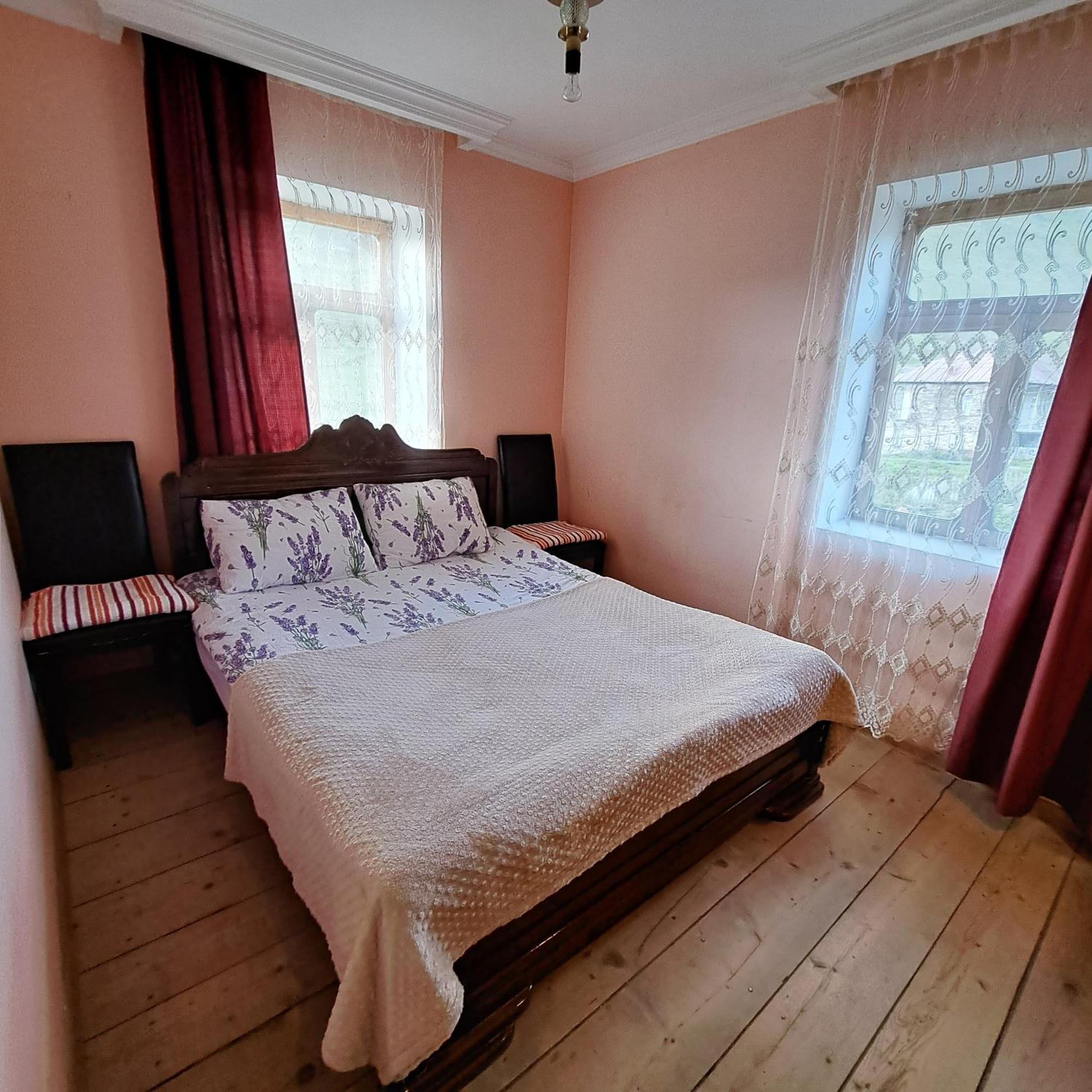 Chvibiani Guesthouse & Bar Ушгули Экстерьер фото